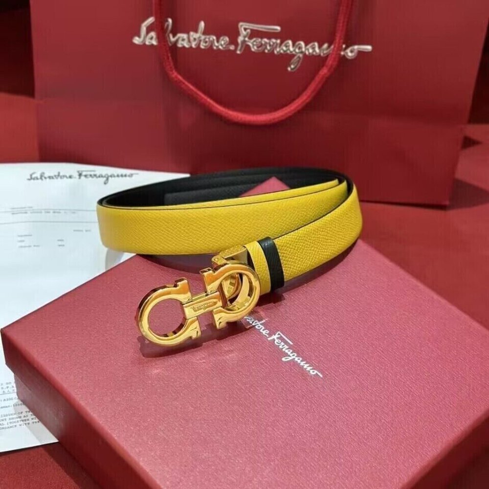 Salvatore Ferragamo Gancini Belt -Size 90 Yellow/Black Women’s Belt - Picture 1 of 7